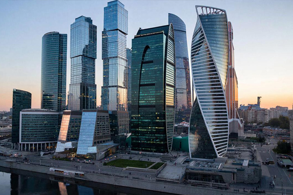 Рабочие на стройке